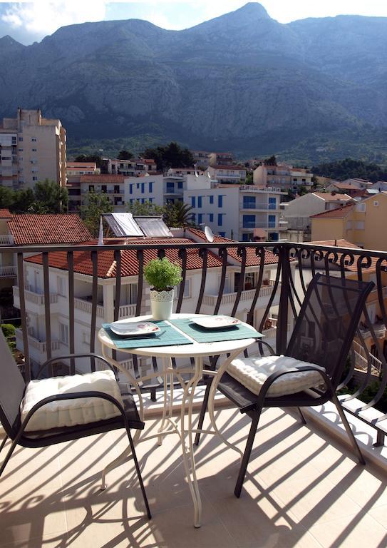 Apartments Issa Makarska Habitación foto